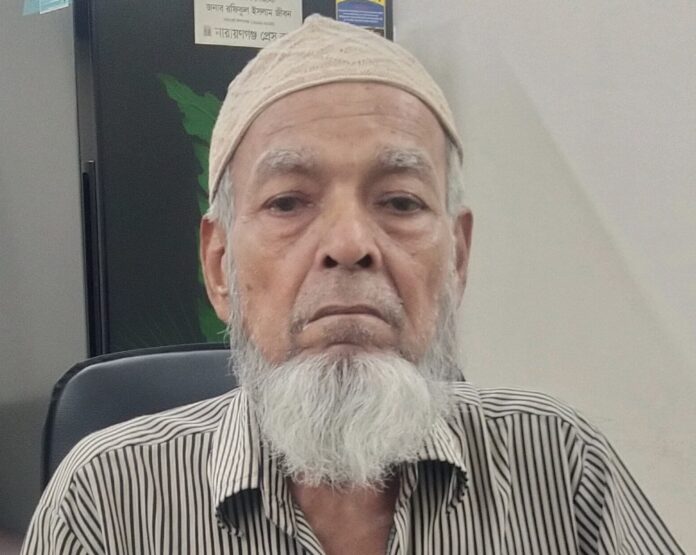 চাঁদা না দেয়ায় ৭৪ বছর বয়সী বৃদ্ধাকে মারধর