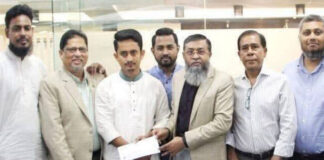 বিকেএমইএ সভাপতিকে দলীয় এমপির আক্রমনে প্রশ্নের মুখে এনসিপি এম এ হাতেম ও এনসিপি নেতাদের অনুদান হস্তান্তরের ভাইরাল ছবি