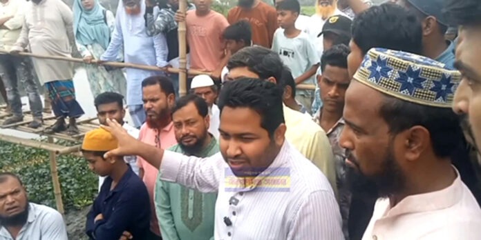 mp-abdullah-al-amin-bridge-inauguration.jpg আব্দুল্লাহ আল আমিনের উন্নয়ন কাজ উদ্বোধন।