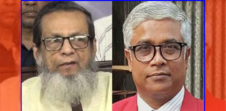 যানজট ও হকার ইস্যু: কালাম-সাখাওয়াতের সফলতা ও ব্যর্থতার বড় চ্যালেঞ্জ নারায়ণগঞ্জের বঙ্গবন্ধু সড়কে তীব্র যানজট ও হকারদের ভিড়।