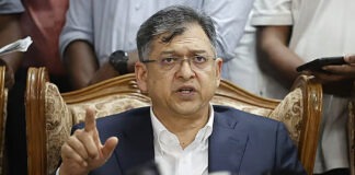 সহসা রাজনীতি করার সুযোগ পাচ্ছে না ফ্যাসিবাদী আওয়ামী লীগ: স্বরাষ্ট্রমন্ত্রীর অবস্থান স্পষ্ট স্বরাষ্ট্রমন্ত্রী সালাউদ্দিন আহম্মেদের ছবি।