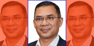 প্রধানমন্ত্রীর শিষ্টাচারের বার্তা বুঝতে অক্ষম নারায়ণগঞ্জের কিছু তৃণমূল নেতা! তারেক রহমানের আধুনিক রাজনৈতিক দর্শন ও তৃণমূলের বাস্তবতা।