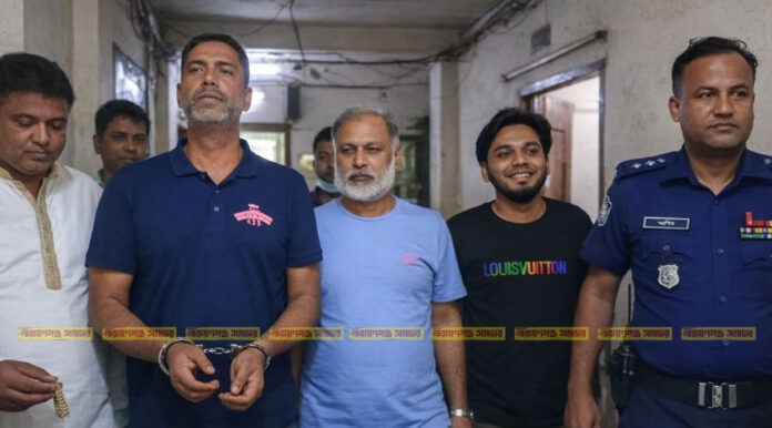 কুয়াকাটা থেকে গ্রেফতারকৃত ফতুল্লার ৩ যুবদল নেতা