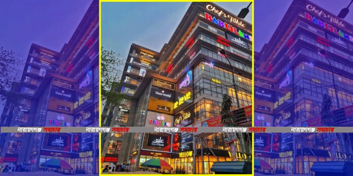 সন্ধ্যা ৬টায় দোকান বন্ধের সরকারি নির্দেশনায় জনশূন্য শপিংমল