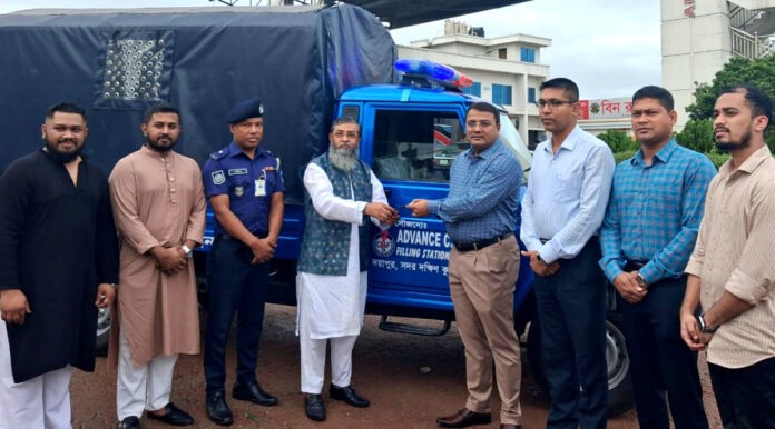cumilla-sodar-dakshin-thana-pickup-van-gift-bkmea-mohammad-hatem কুমিল্লা সদর থানায় পিকআপ ভ্যান উপহার দিলেন মোহাম্মদ হাতেম