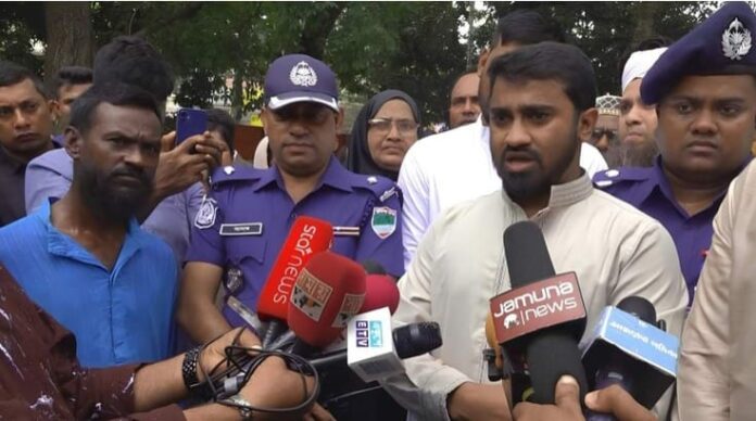 আপনারা যেখানেই যাবেন, পাটওয়ারীকে বাদ রেখে যান: এনসিপির উদ্দেশ্যে রাশেদ খাঁন আপনারা যেখানেই যাবেন, পাটওয়ারীকে বাদ রেখে যান: এনসিপির উদ্দেশ্যে রাশেদ খাঁন