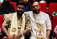 শহীদ আবুল হাসান স্বজনের স্মরণে সম্মাননা ক্রেস্ট গ্রহণ করলেন স্বজনরা